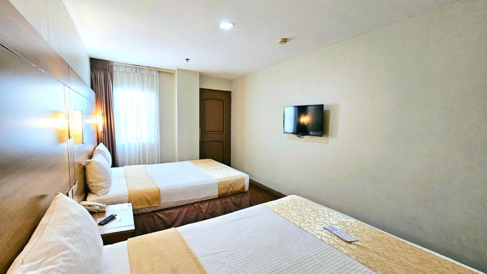 Tagaytay Hotel Sixb Tagaytay City Exterior foto
